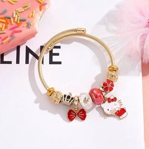 HELLO KITTY CHARMS BRACELET